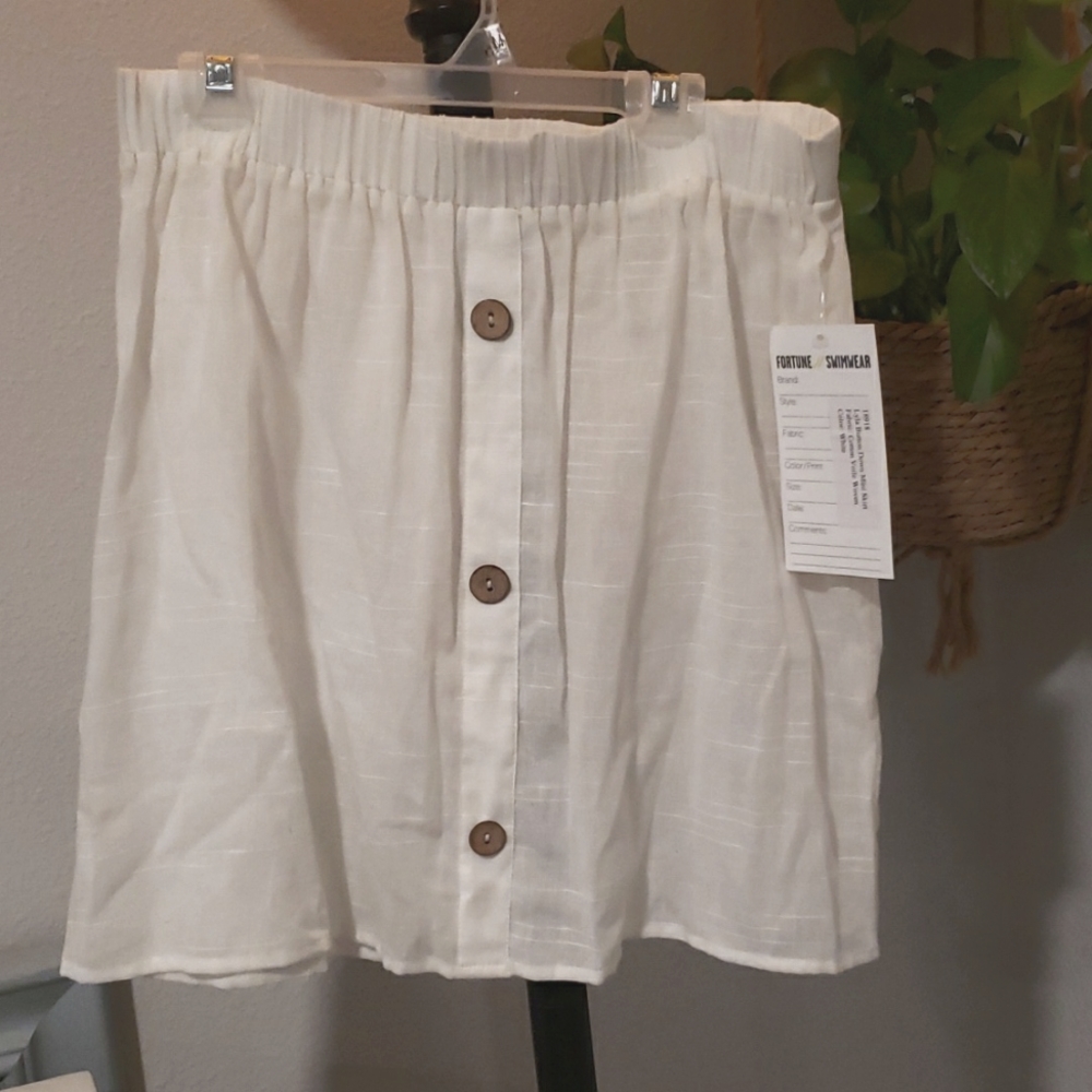 NWT White Cotton skirt M